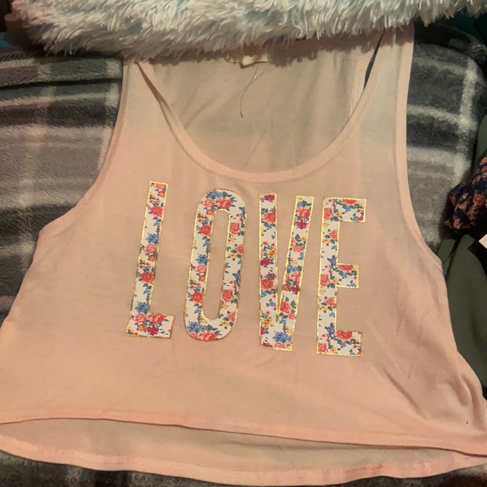 pink cropped tank top